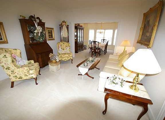 5th image of 13 Shelbourne Ct