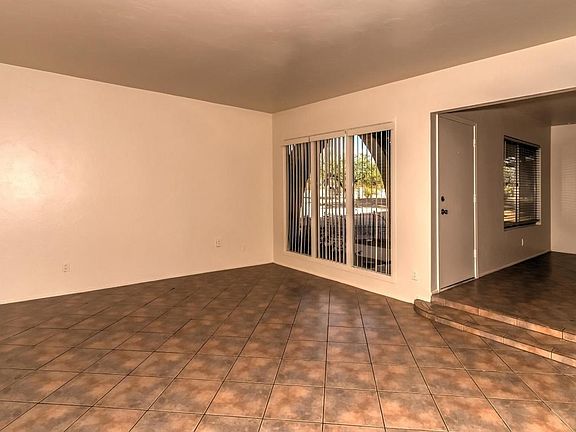 3rd image of 3317 N Nambe Dr