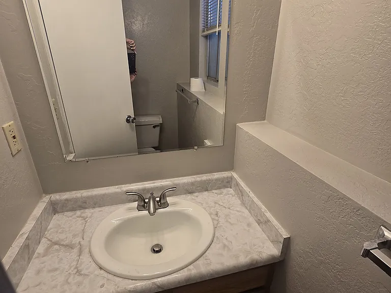 514 N Colorado St #B — Photo 9