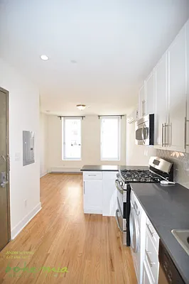 Rented by Bohemia Realty Group | media 19