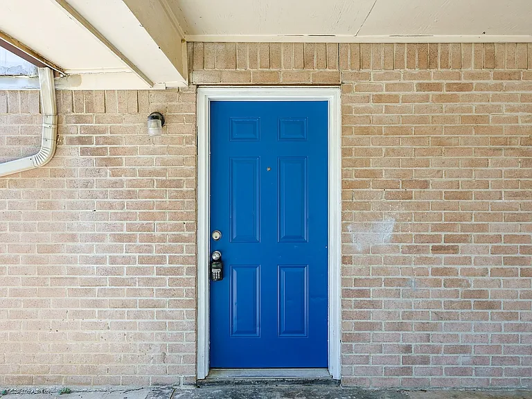 2637 W Randol Mill Rd — Photo 14