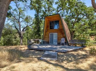 12186 Deer Creek Rd, Big Oak Flat, CA 95305