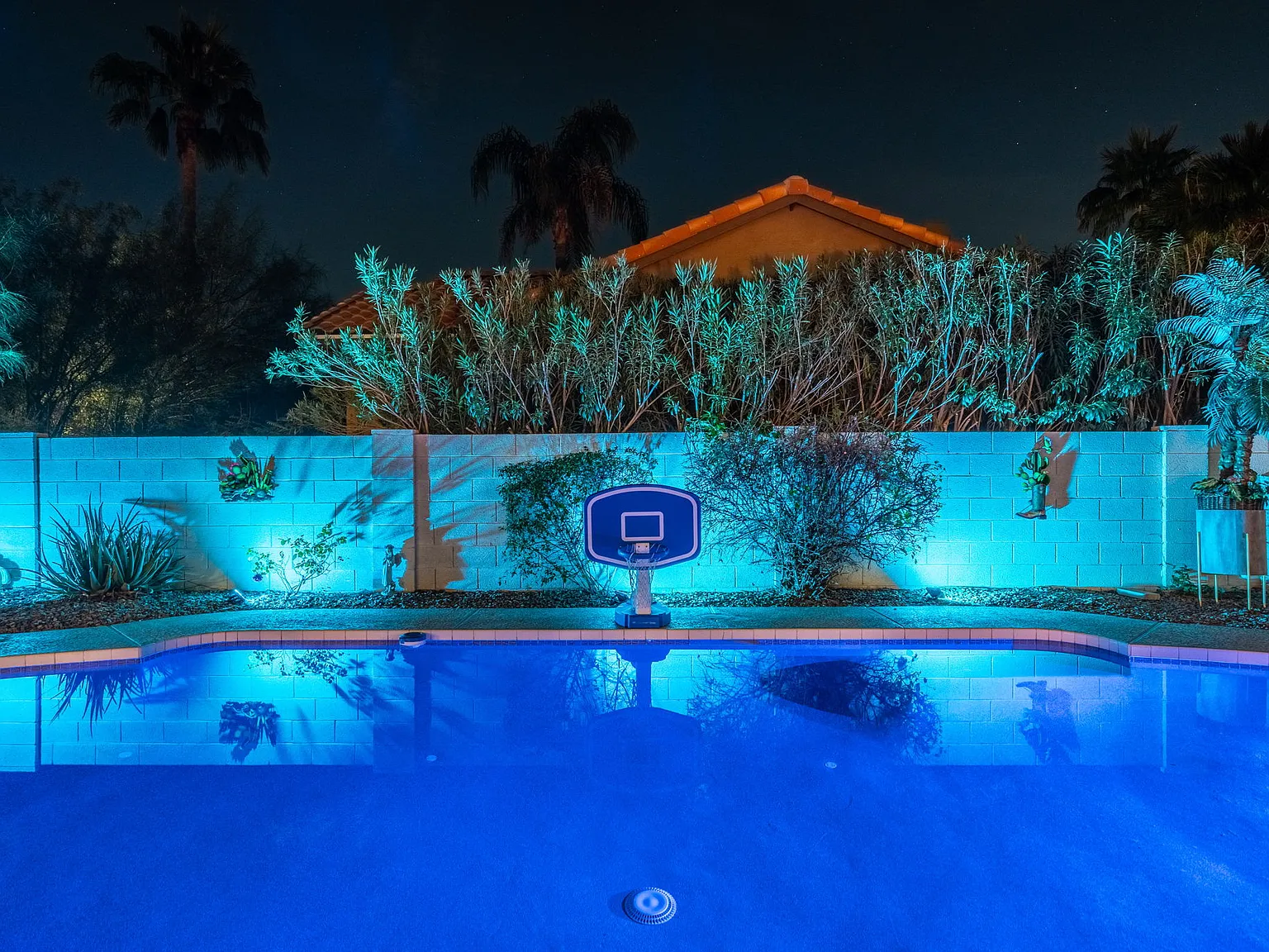 3 bed, 2015 sqft, $4,250 — Photo 1