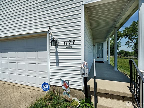 5th image of 1177 Highridge Ave