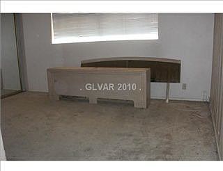 5th image of 328 Greenfield Ln