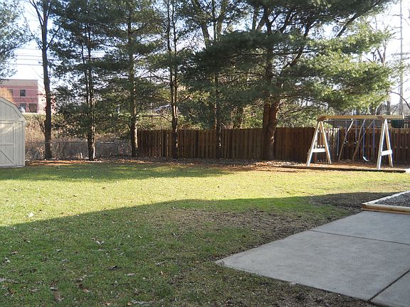 4th image of 1333 Vantage Way