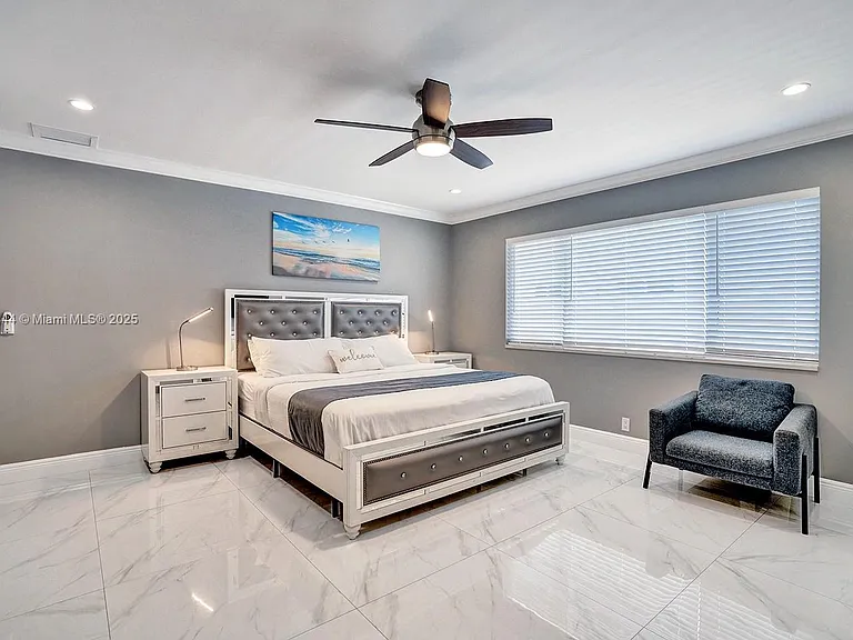 1301 Rodman St — Photo 37