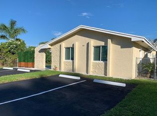 901 NE 2nd St, Hallandale Beach, FL 33009