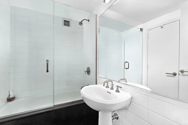 Rented by Douglas Elliman | media 7