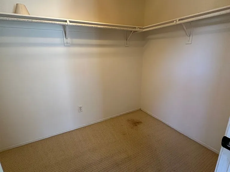 5216 Verenda Ave — Photo 20
