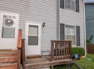 324 Cherrydale Ave, Front Royal, VA 22630