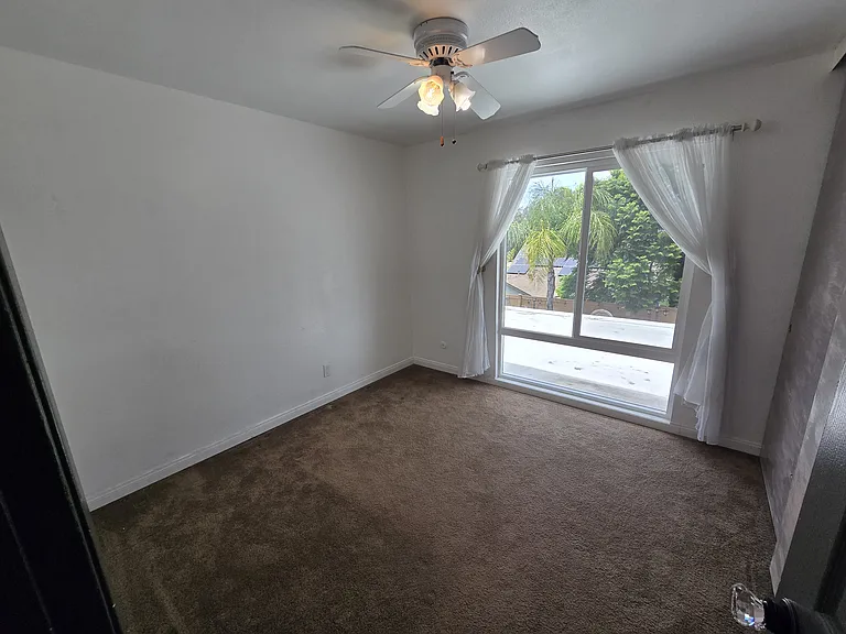12870 Prairie Dog Ave — Photo 8