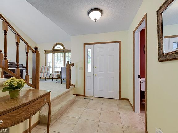 5th image of 8910 Knollwood Dr