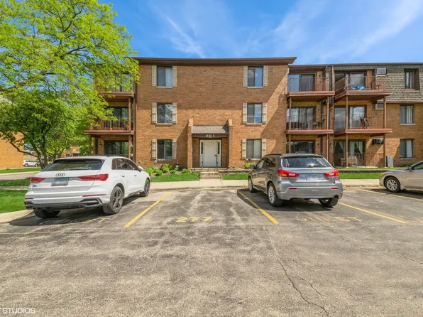 661 N Briar Hill Ln APT 6, Addison, IL 60101