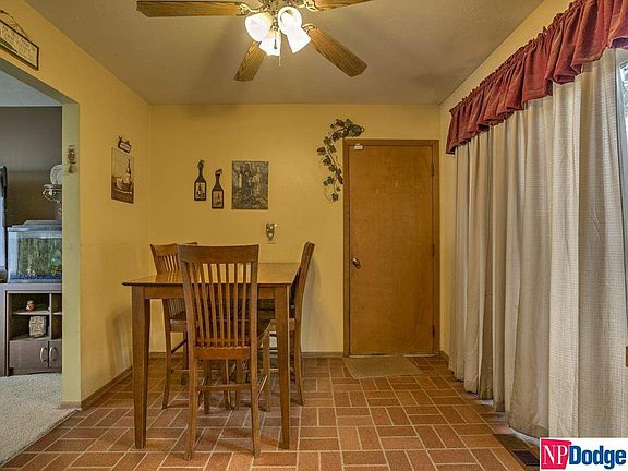 4th image of 3518 S 130th St
