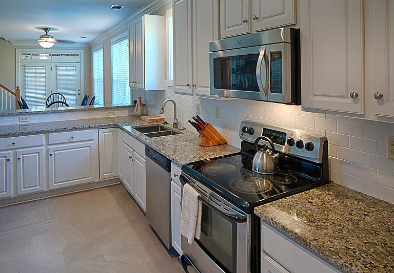 3206 Robertson Ave — Photo 41