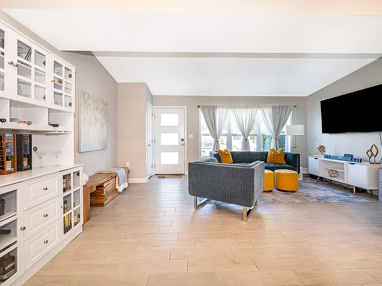 240 Orange Terrace Dr — Photo 8