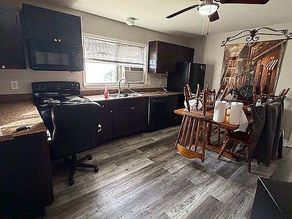 2nd image of 44280 Joseph St