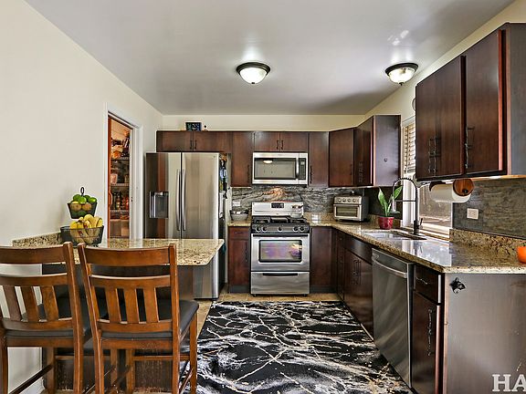 3rd image of 377 E Camden Ln