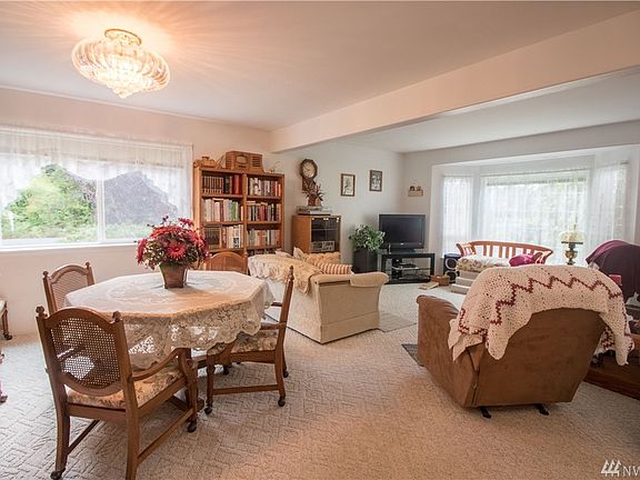 5th image of 4 Ashley Dr