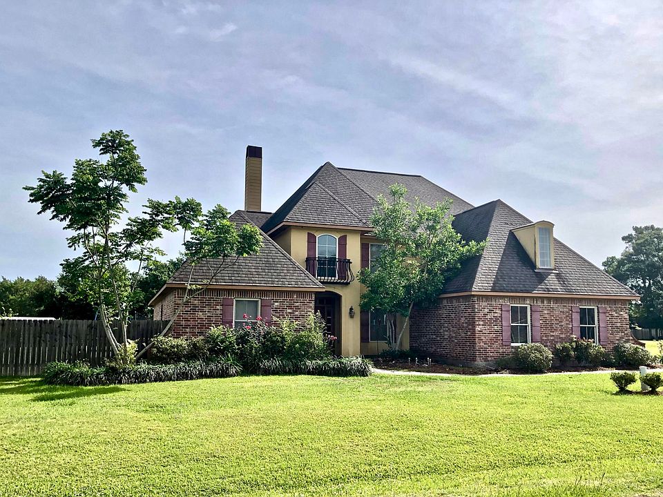1st image of 8912 Vermilion Lakes Dr