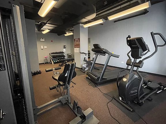 5th image of 3630 N Harlem Ave APT 305