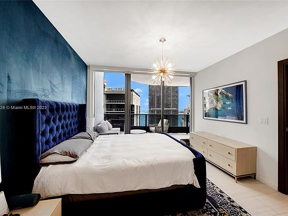 5th image of 1000 Brickell Plz Unit 4803