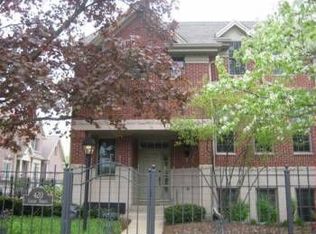 420 Childs St, Wheaton, IL 60187