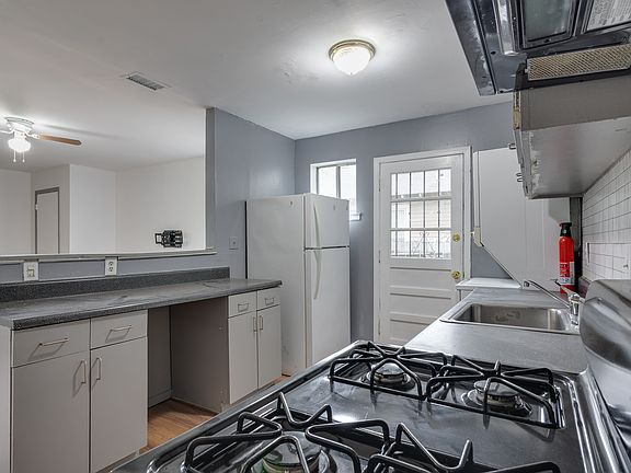 5th image of 1964 Carr Ave #2