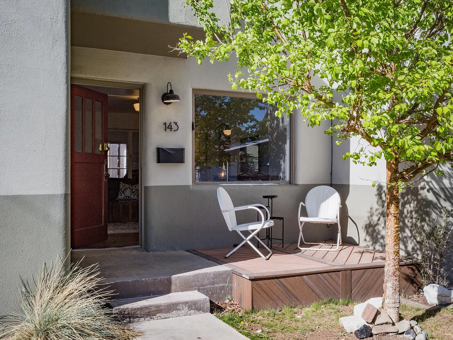 3 bed, 1350 sqft, $2,800 — Photo 1