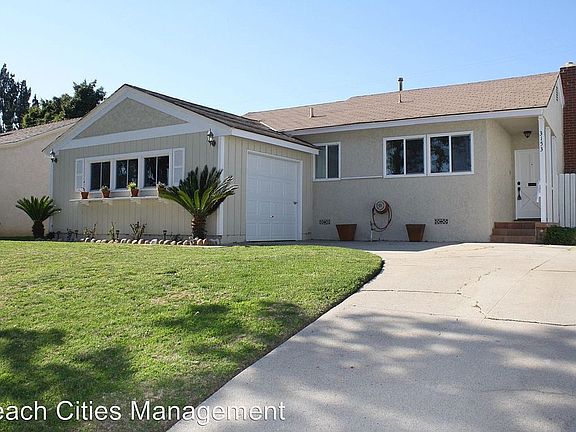 2nd image of 3153 N Los Coyotes Diagonal