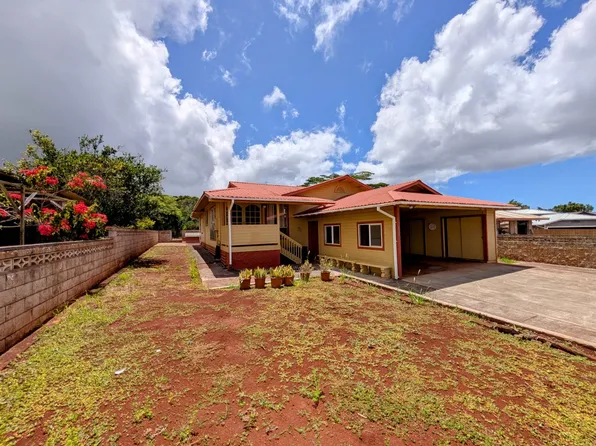 1525 Pakali Pl, Lanai City, HI 96763