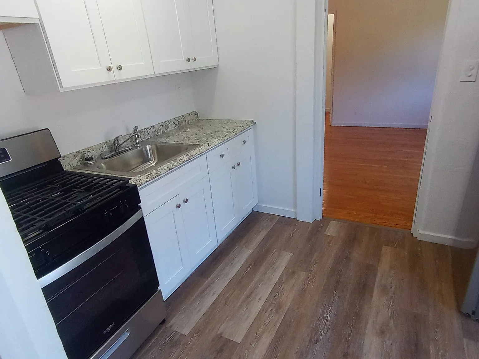 2095 Brookside Dr — Photo 3