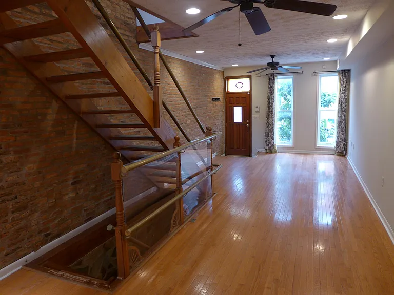 713 Portland St — Photo 3