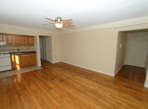 Living Room/Kitchenette