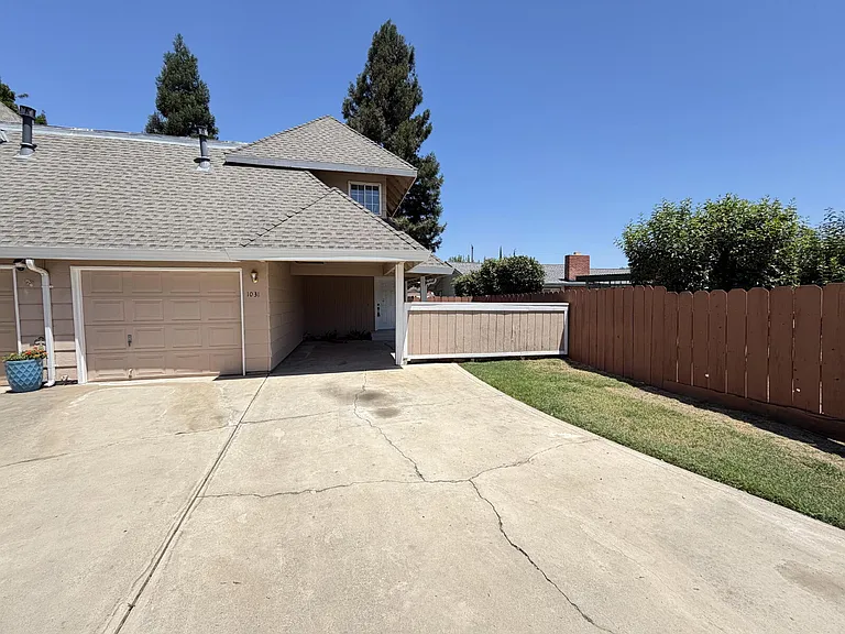 1031 Silver Elm Ct — Photo 7