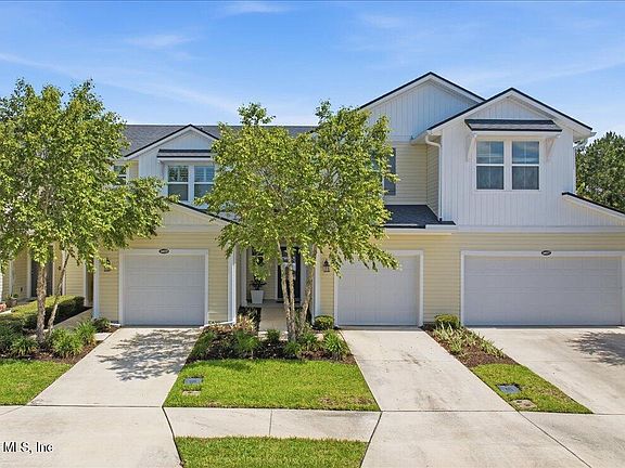 2nd image of 14033 MOLINA Drive