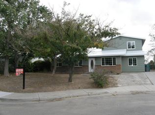 2603 Edgecliff Dr, Farmington, NM 87402