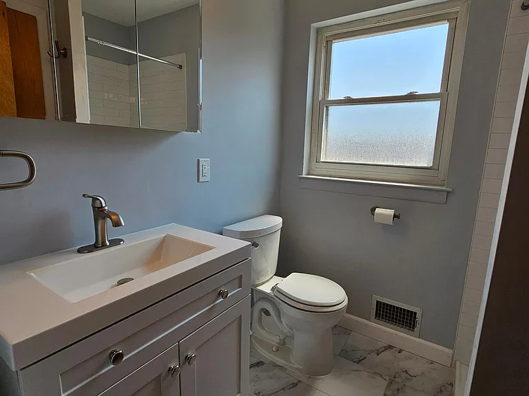 678 Bloomfield Ave #678 — Photo 14