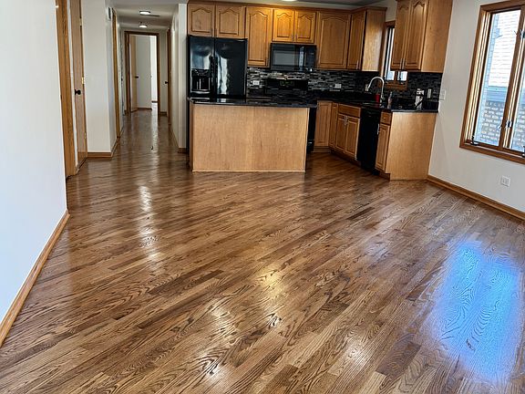2nd image of 3138 Oak Park Ave #2