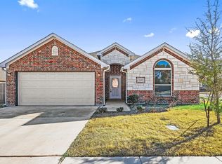 900 Sam St, Springtown, TX 76082