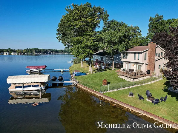 4531 Indian Isle St, Battle Creek, MI 49017