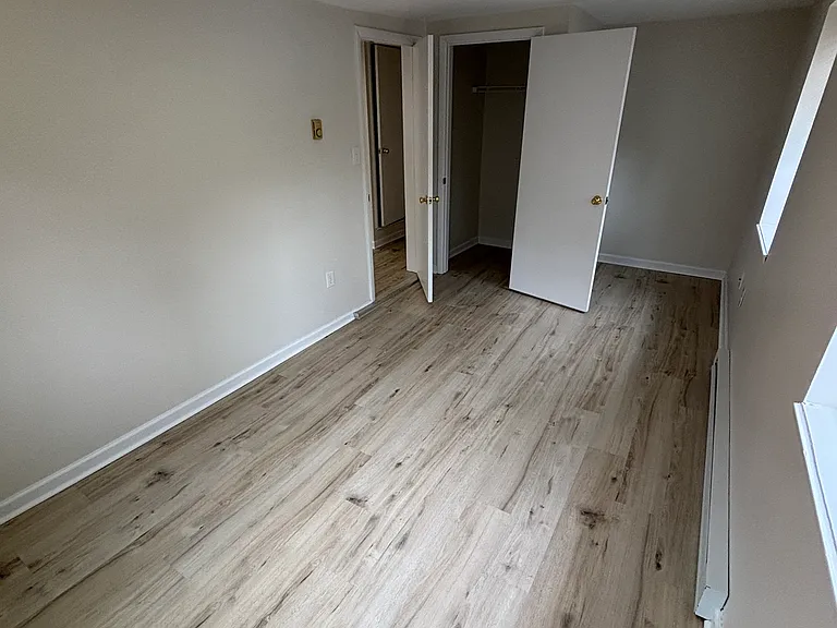 1354 New London Rd #C — Photo 5