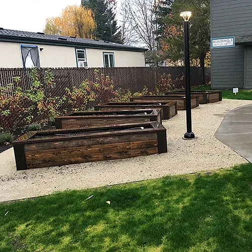 Molalla Gardens — Photo 4