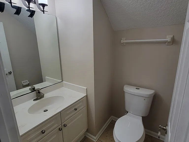 6319 Endelstow Ln — Photo 16