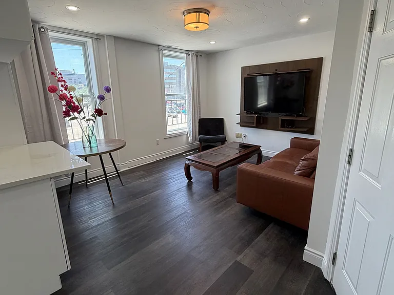 85 Wilson St #3 — Photo 10