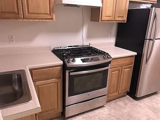 2nd image of 305 E 110th St #2WE