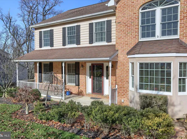 645 Woodside Rd, York, PA 17406