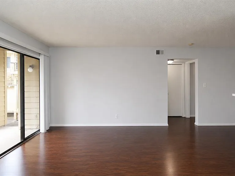 8718 Mallard Reserve Dr #104 — Photo 18