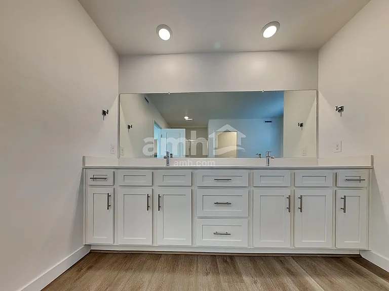 6035 W Calle Palmitas — Photo 12
